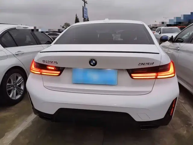 BMW 3 Series — Фото автомобиля 5