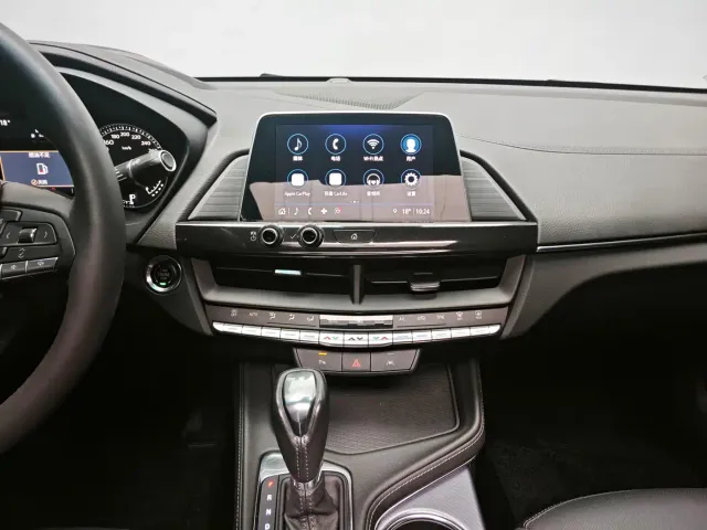 Cadillac CT4 — Фото автомобиля 12