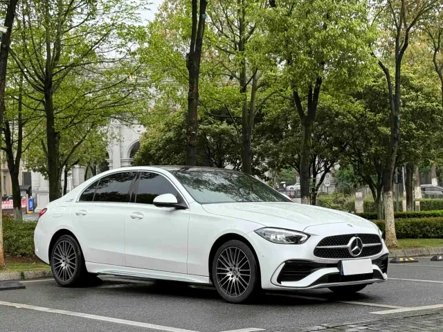 Mercedes-Benz C-Class — Фото автомобиля 2