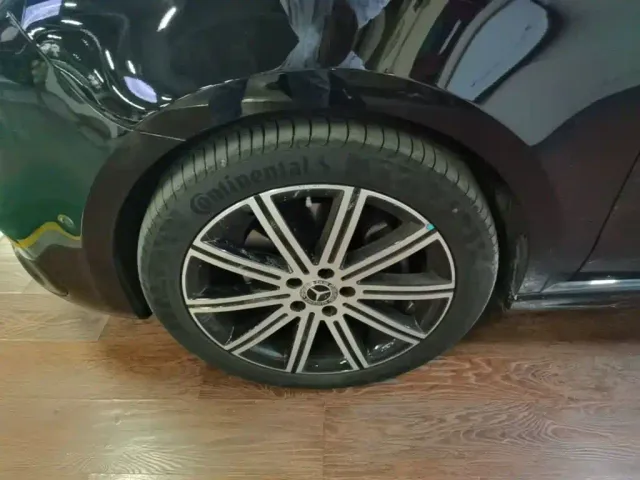 Mercedes-Benz V-Class — Фото автомобиля 22