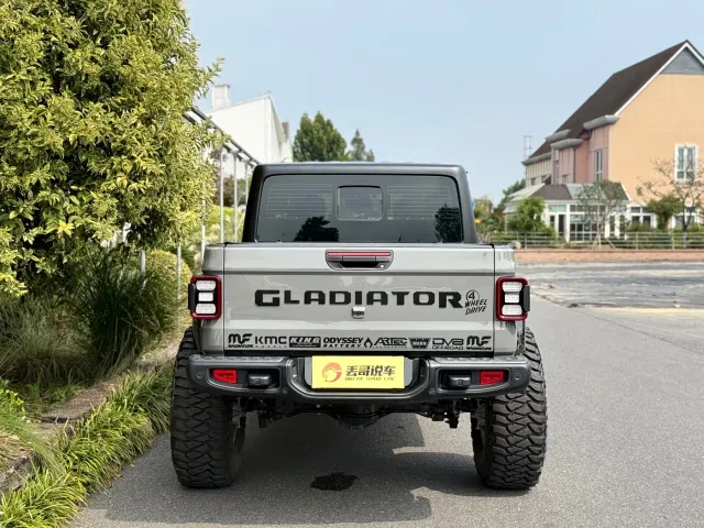 Jeep Gladiator — Фото автомобиля 5