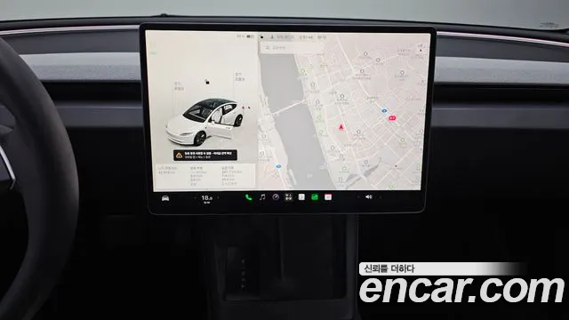 Tesla Model 3 — Фото автомобиля 14