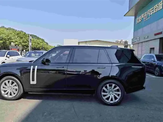 Land Rover Range Rover — Фото автомобиля 4