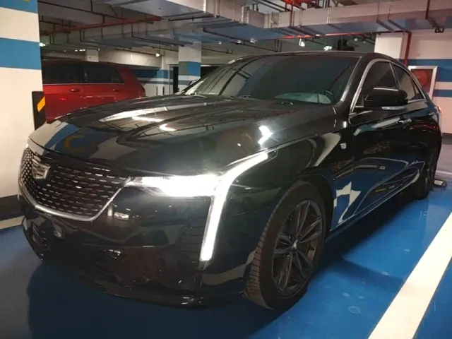 Фотография автомобиля — Cadillac CT4