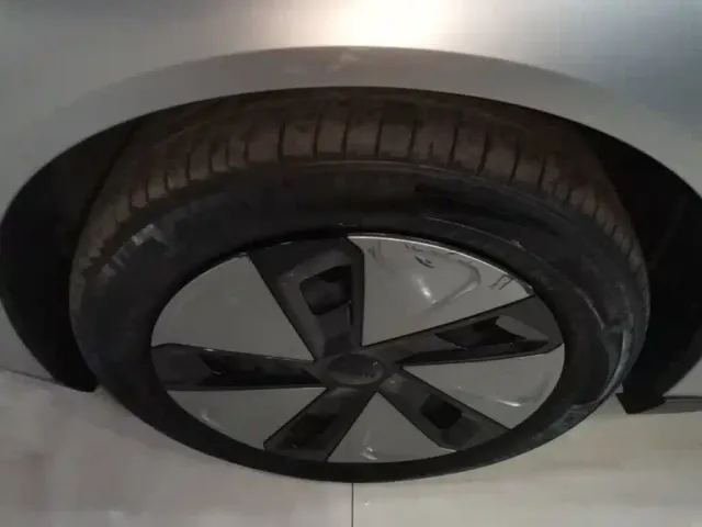 GAC Aion Y — Фото автомобиля 24