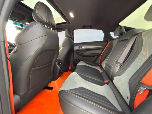 Geely Binrui — Фото автомобиля 5