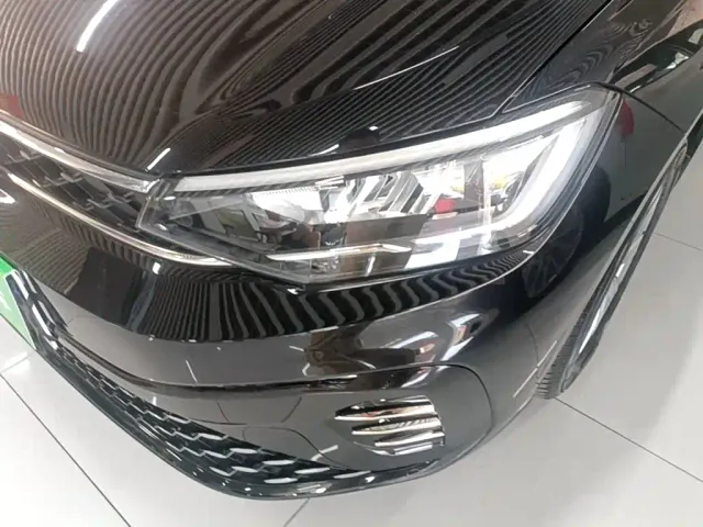 Volkswagen Lavida — Фото автомобиля 23
