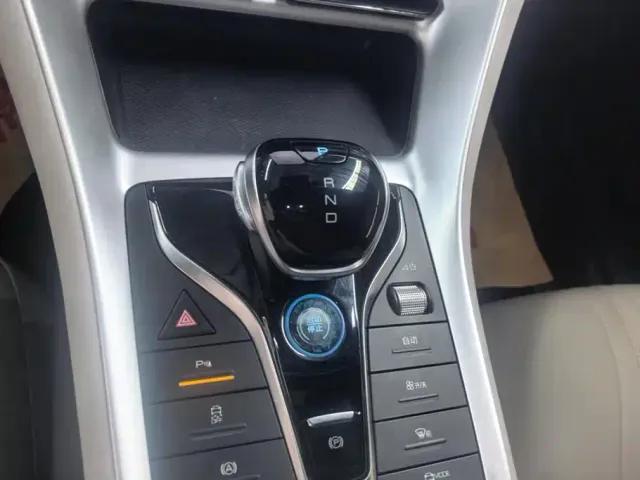 BYD Song Pro — Фото автомобиля 16