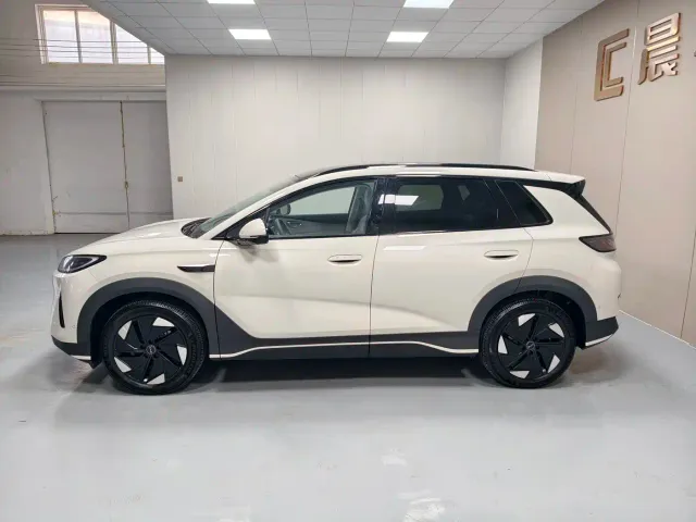 BYD Sealion 05 EV — Фото автомобиля 7