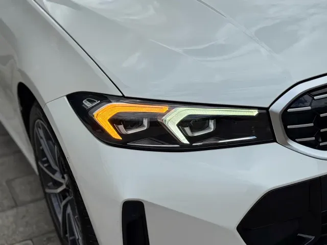 BMW 3 Series — Фото автомобиля 12