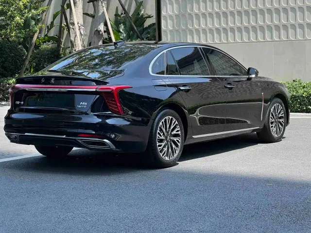 Hongqi H5 — Фото автомобиля 4