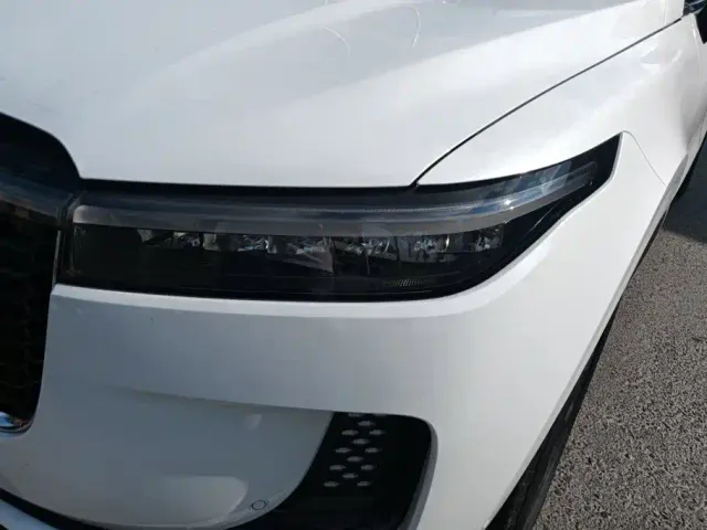 Li Auto ONE — Фото автомобиля 5