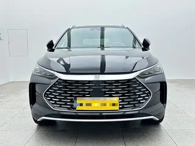 BYD Tang — Фото автомобиля 2