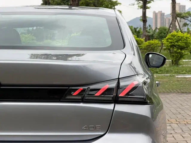 Peugeot 408 — Фото автомобиля 10