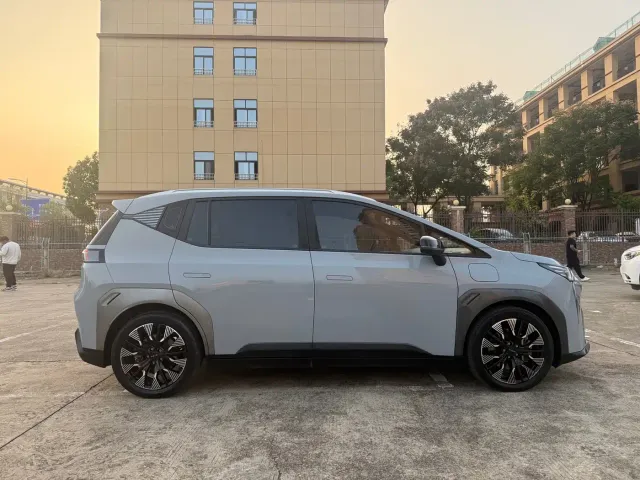 GAC Aion Y — Фото автомобиля 4