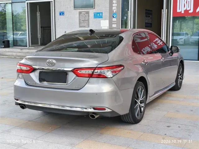 Toyota Camry — Фото автомобиля 9