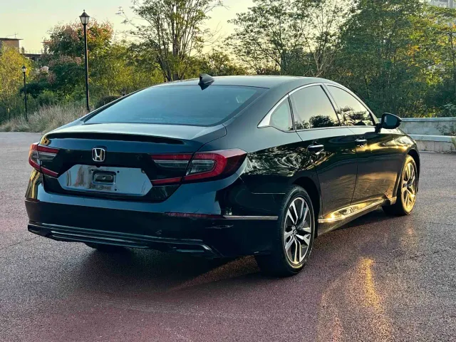 Honda Accord — Фото автомобиля 6