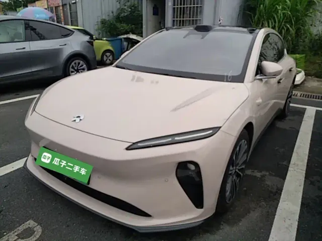Фотография автомобиля — Nio ET5 Touring