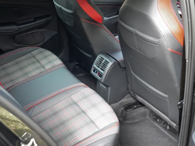 Volkswagen Golf GTI — Фото автомобиля 16