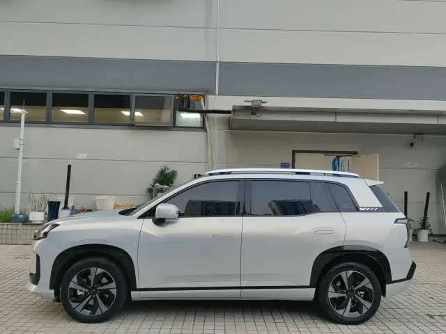 Aion AION V 2026 Aion T-Rex Family Edition 650 Comfort Version — Фото автомобиля 3