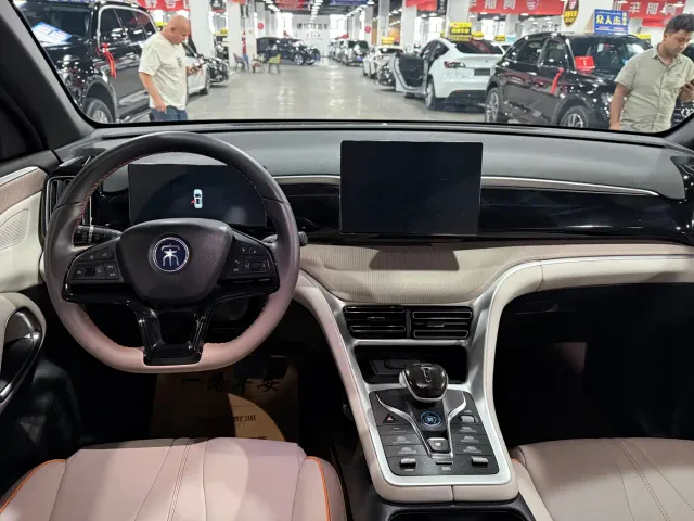 BYD Song Pro — Фото автомобиля 7