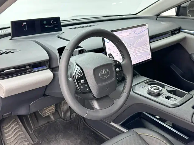 Toyota bZ5 — Фото автомобиля 10