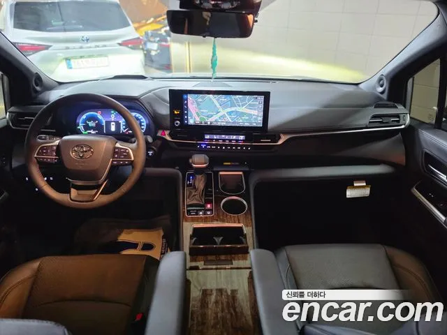 Toyota Sienna — Фото автомобиля 7