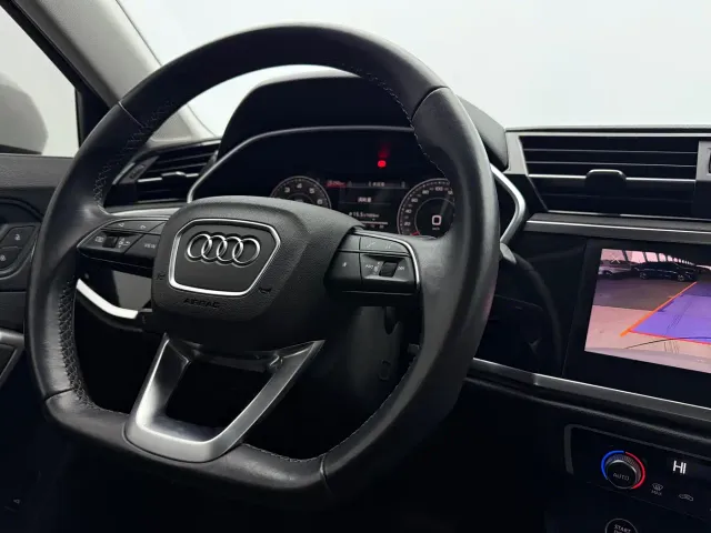 Audi Q3 — Фото автомобиля 14