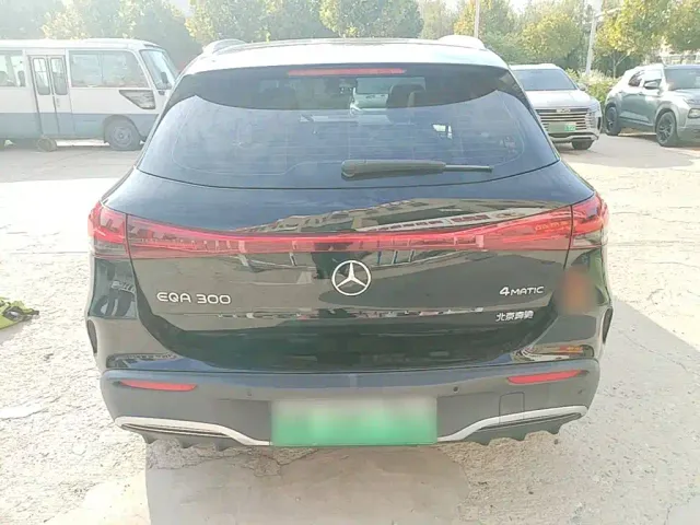 Mercedes-Benz EQA — Фото автомобиля 5