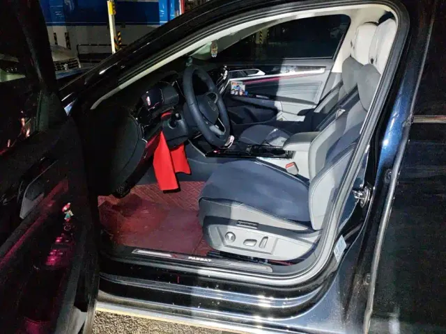 Volkswagen Passat — Фото автомобиля 9