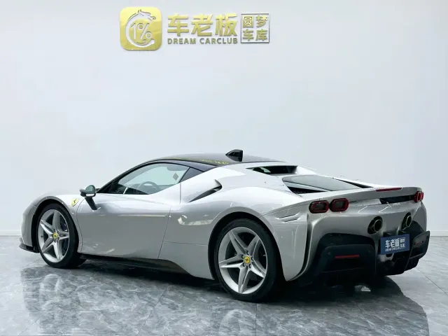 Ferrari SF90 — Фото автомобиля 6