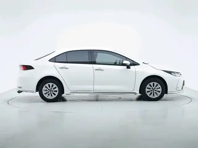 Toyota Corolla — Фото автомобиля 9