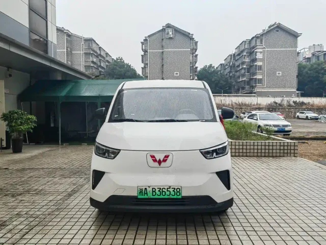 Wuling Yangguang — Фото автомобиля 2