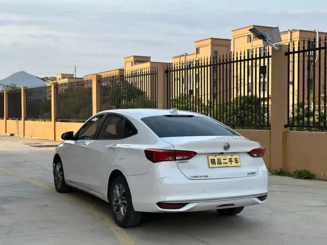 Buick Verano — Фото автомобиля 9