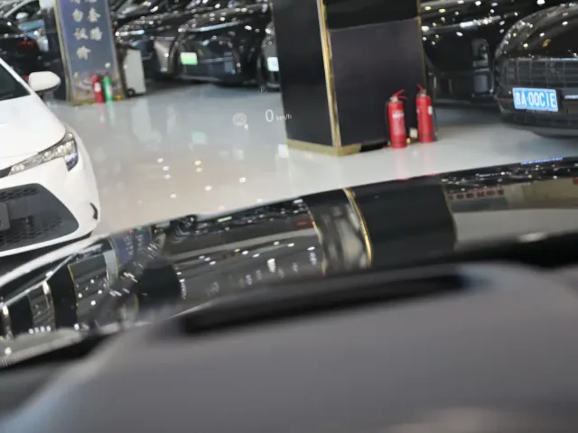 Land Rover Range Rover — Фото автомобиля 12