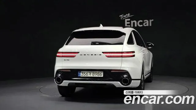 Genesis GV70 2.5T Бензин 2WD — Фото автомобиля 4