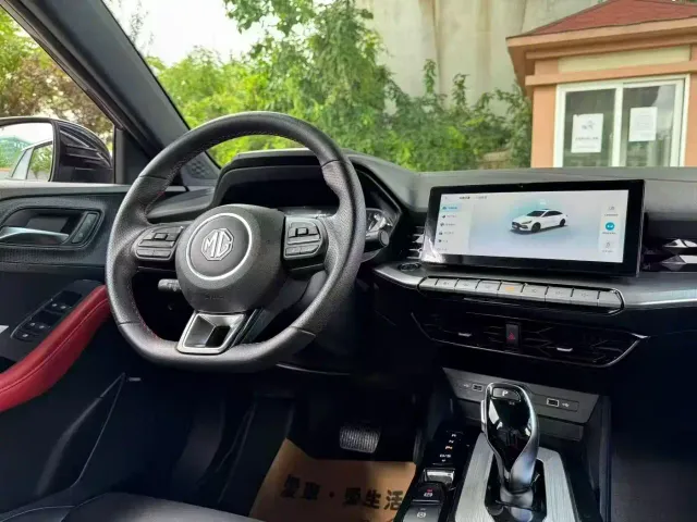 MG MG5 2021 300TGI DCT Youth Luxury Trend Edition — Фото автомобиля 4