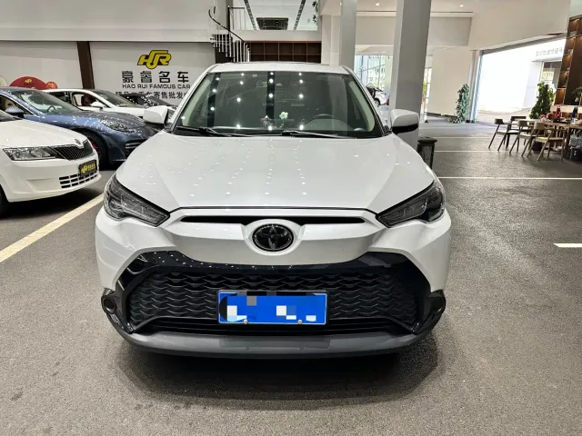 Toyota Frontlander — Фото автомобиля 2