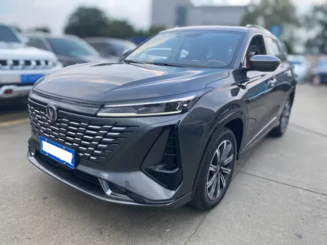 Фотография автомобиля — Changan CS75 Plus