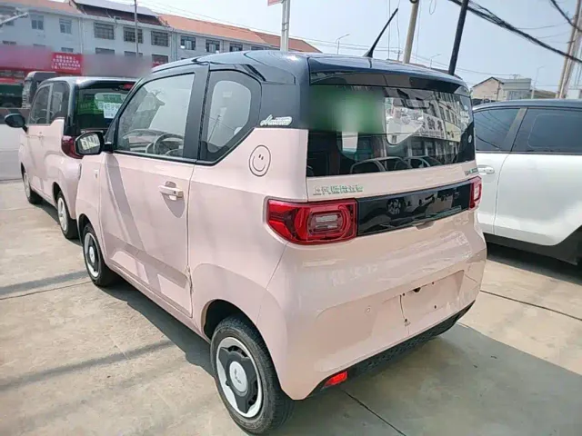 Wuling Hongguang Mini EV — Фото автомобиля 4