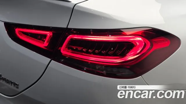 Mercedes-Benz GLE-Class — Фото автомобиля 8