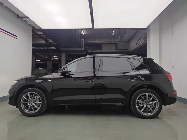 Audi Q5L — Фото автомобиля 6