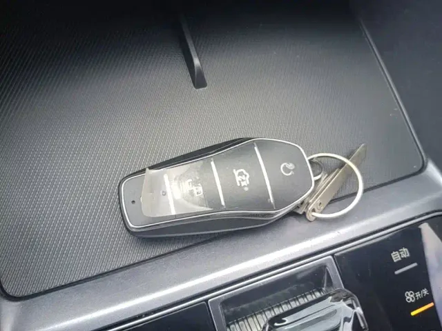 BYD Song PLUS — Фото автомобиля 8