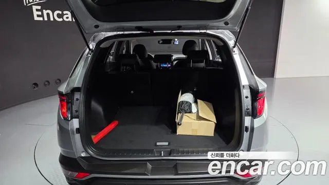 Hyundai Tucson Tucson (NX4) Дизель 2.0 4WD — Фото автомобиля 20