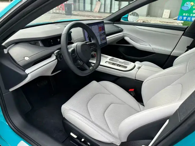 Xiaomi SU7 — Фото автомобиля 4