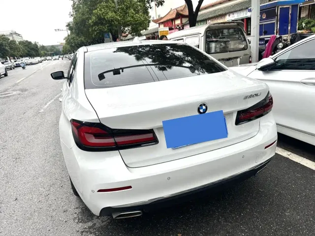 BMW 5 Series — Фото автомобиля 6