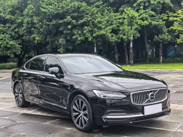 Volvo S90 — Фото автомобиля 3