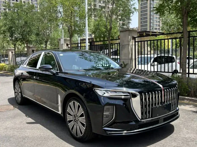 Hongqi H9 — Фото автомобиля 3