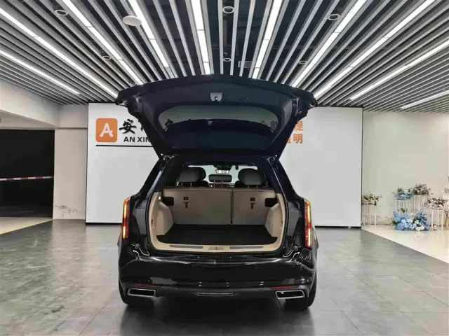 Cadillac XT5 — Фото автомобиля 21