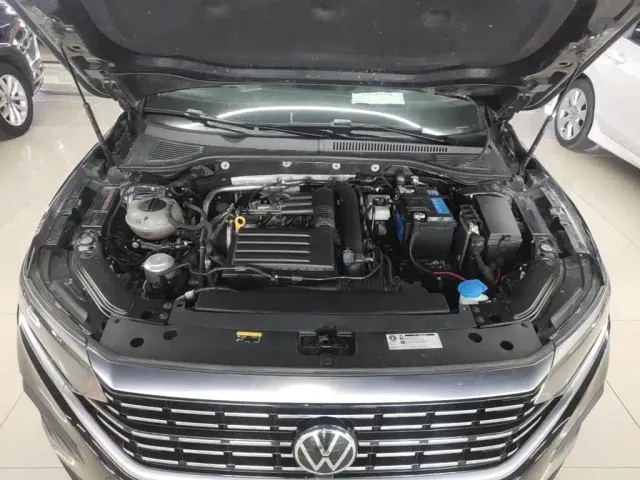Volkswagen Passat — Фото автомобиля 19